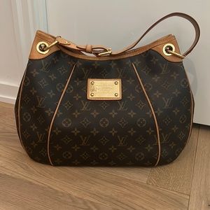 Louis Vuitton Monogram Galleria PM